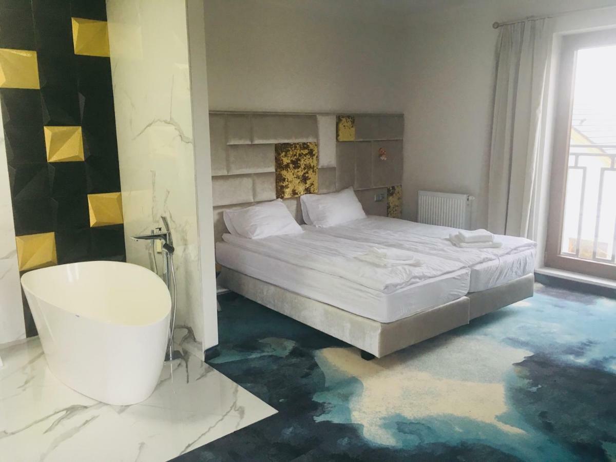 Dworek Anna Hotel Podgora Екстериор снимка